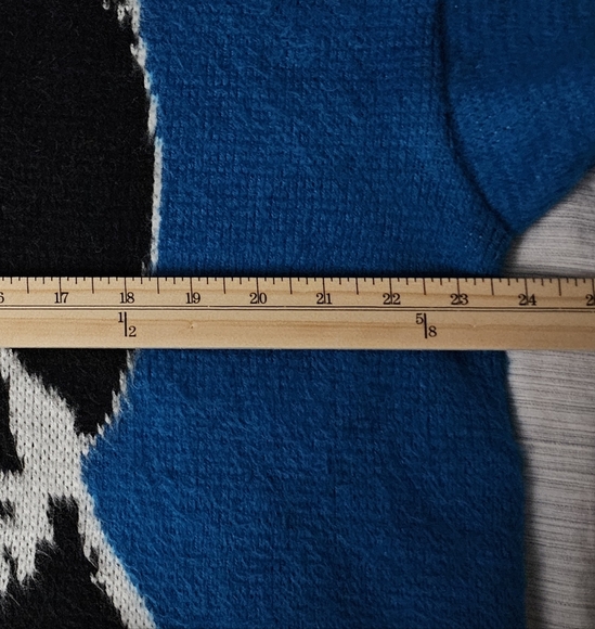 Tejidos Rumiñahui unisex sweater Medium - Picture 8 of 9